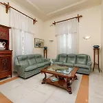 Apart-hotel Creta Elena 2*