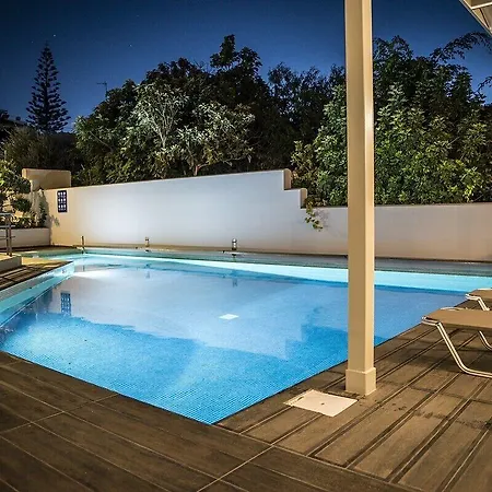Apartahotel Creta Elena