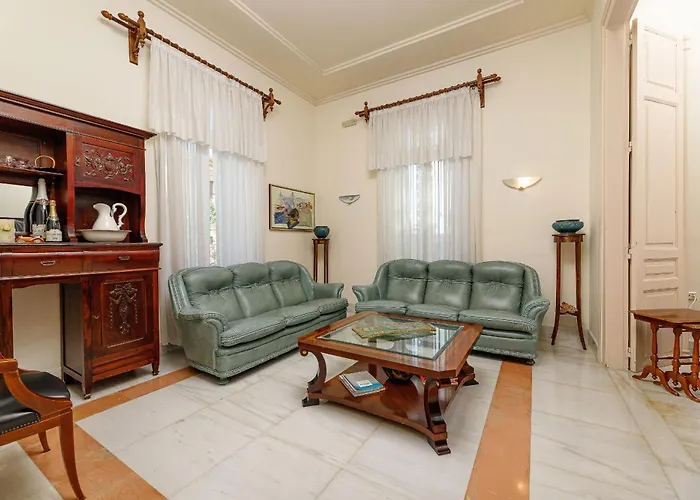 Appart hôtel Creta Elena 2*