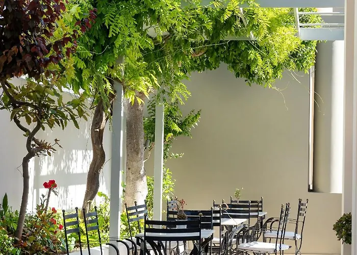 Ξενοδοχείο με διαμερίσματα Creta Elena Χανιά