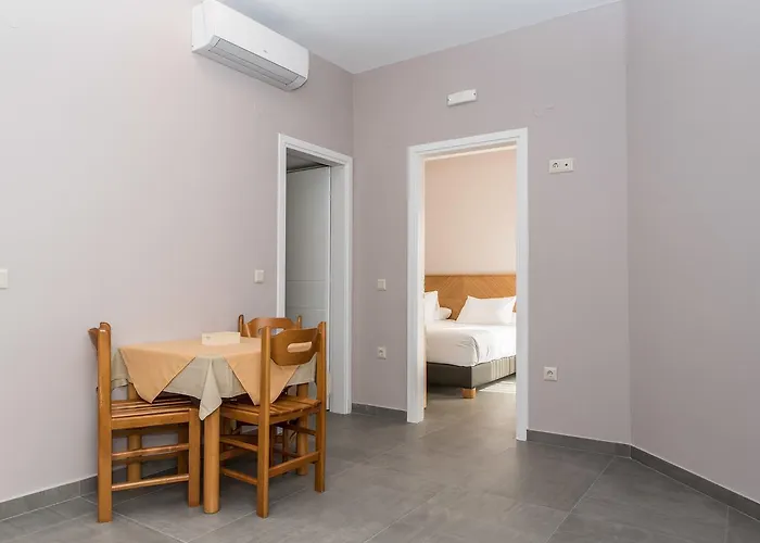 Appart hôtel Creta Elena 2*