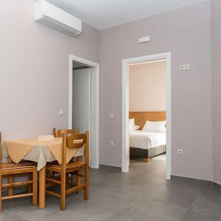 Aparthotel Creta Elena 2*