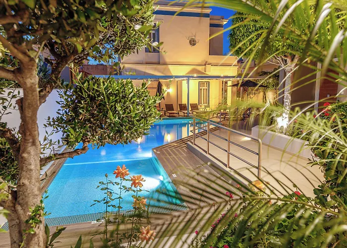 Apart Otel Creta Elena 2*